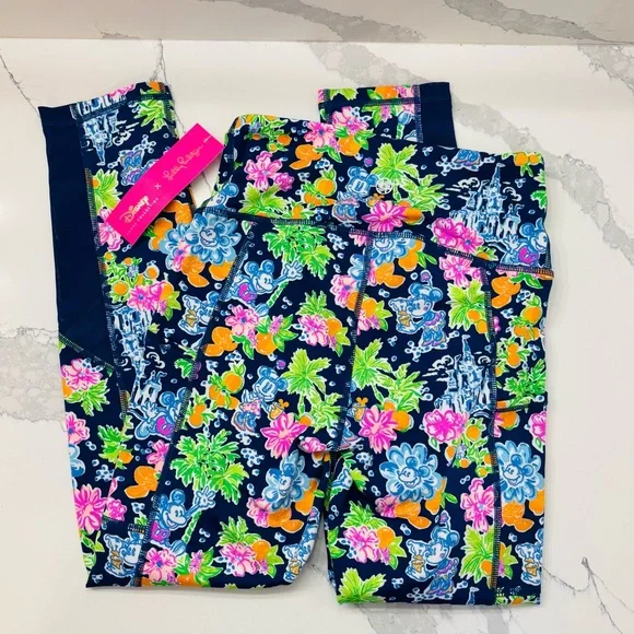 XS Disney X Lilly Pulitzer Weekender High Rise Midi Leggings, Lilly Loves Disney - Picture 9 of 9